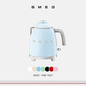 غلاية SMEG الصغيرة تصميم إيطالي فاخر بحجم مثالي 0.8L.