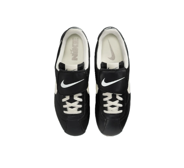 Nike |نايك حذاء كورتز مريح كاجوال للرجال والنساء باللون الأسود.