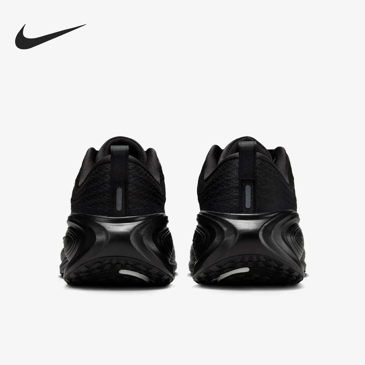 Nike Vomero Plus Women's حذاء الجري على الطرق للنساء.