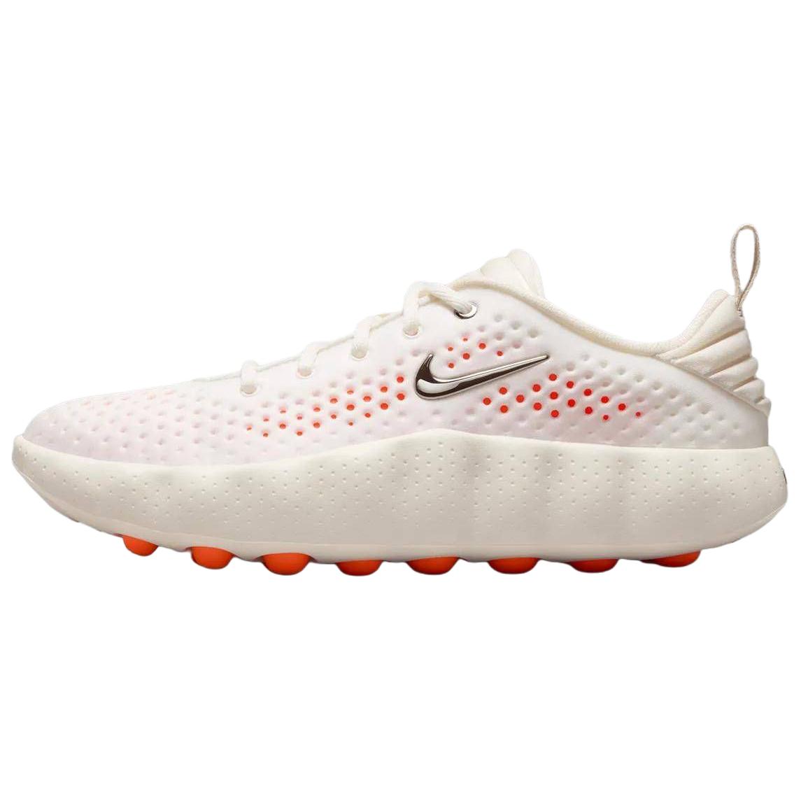 حذاء Nike Mind Body بنعل مريح وتصميم عصري باللون الكريمي