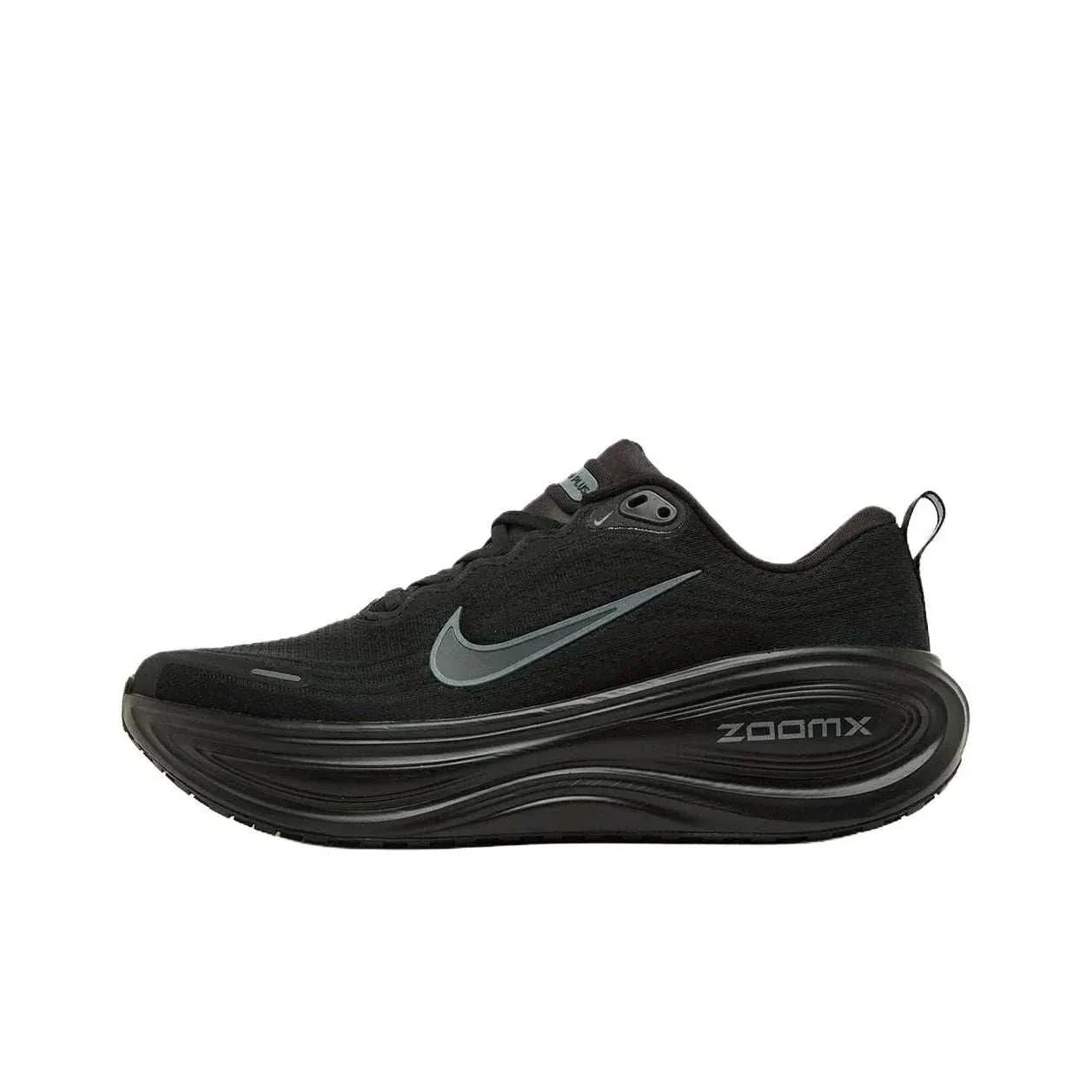 Nike Vomero Plus.