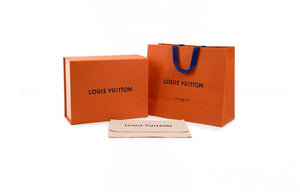 حقيبة Capucines من Louis Vuitton بتصميم Wicker ولون أبيض.
